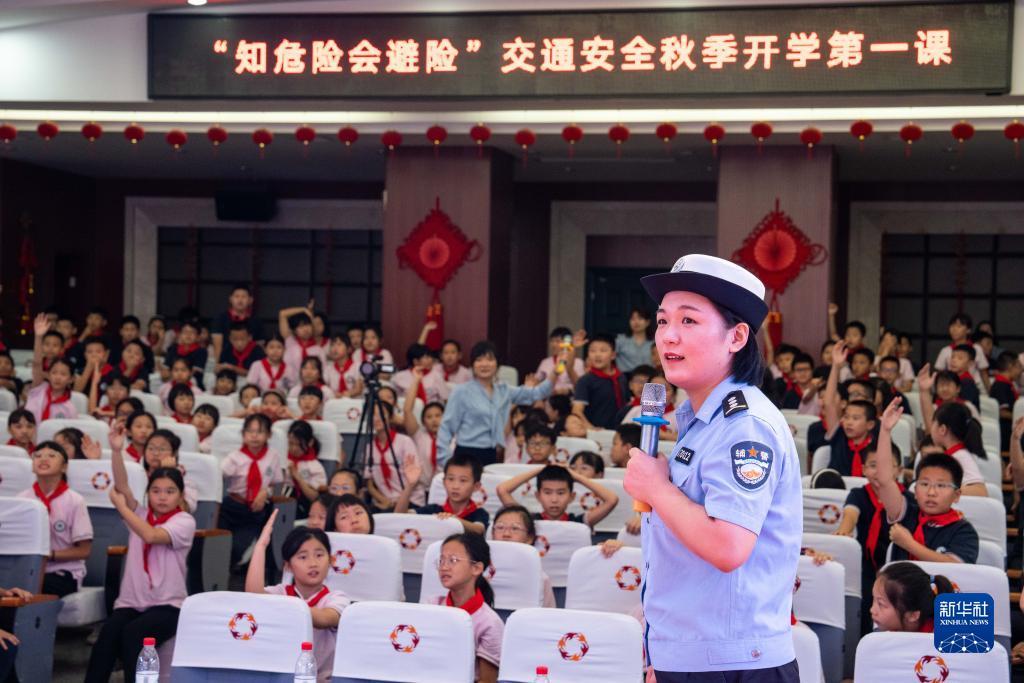 奔驰宝马游戏首页